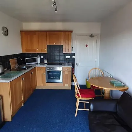 Stylish, Comfortable Apartment With Balcony Plymouth Exterior foto