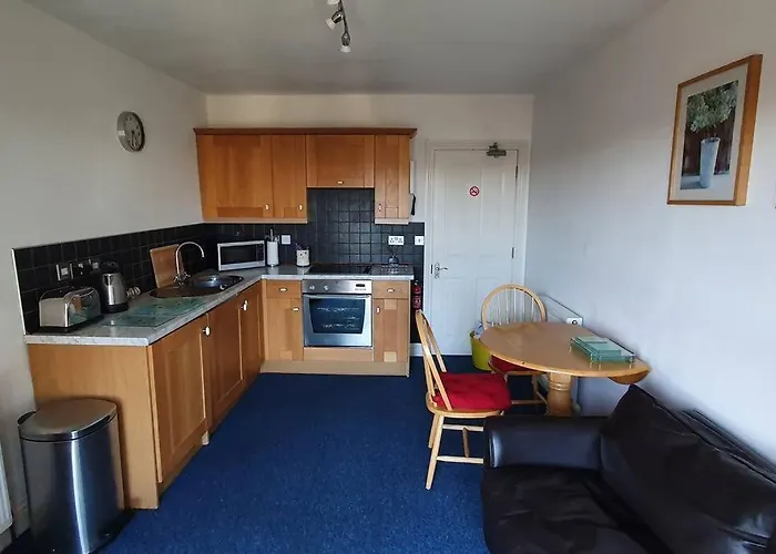 Stylish, Comfortable Apartment With Balcony